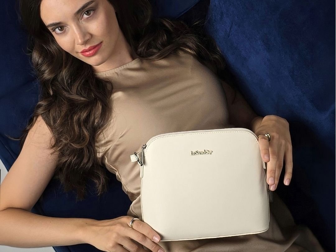 foto-2_02_Psaníčko nebo malá kabelka na svatbu