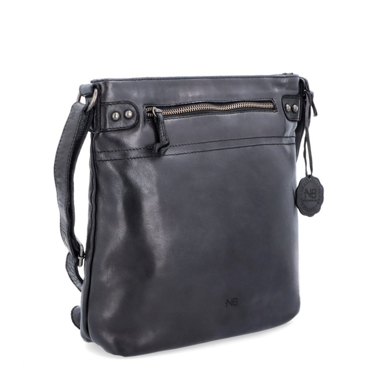 Kožená vintage crossbody s vreckami Noelia Bolger materiál kože zapínanie na zips farba čierna veľkosť stredná NB 2006 C