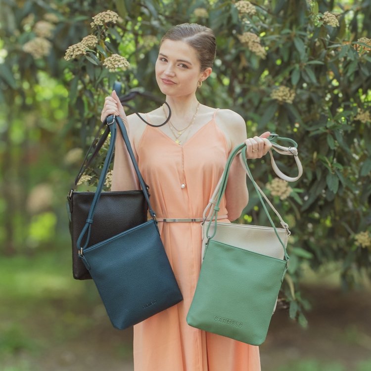 Crossbody kabelka so zipsom Carmelo materiál syntetická koža zapínanie na zips farba zelená veľkosť malá 4324 SZE Lifestyle