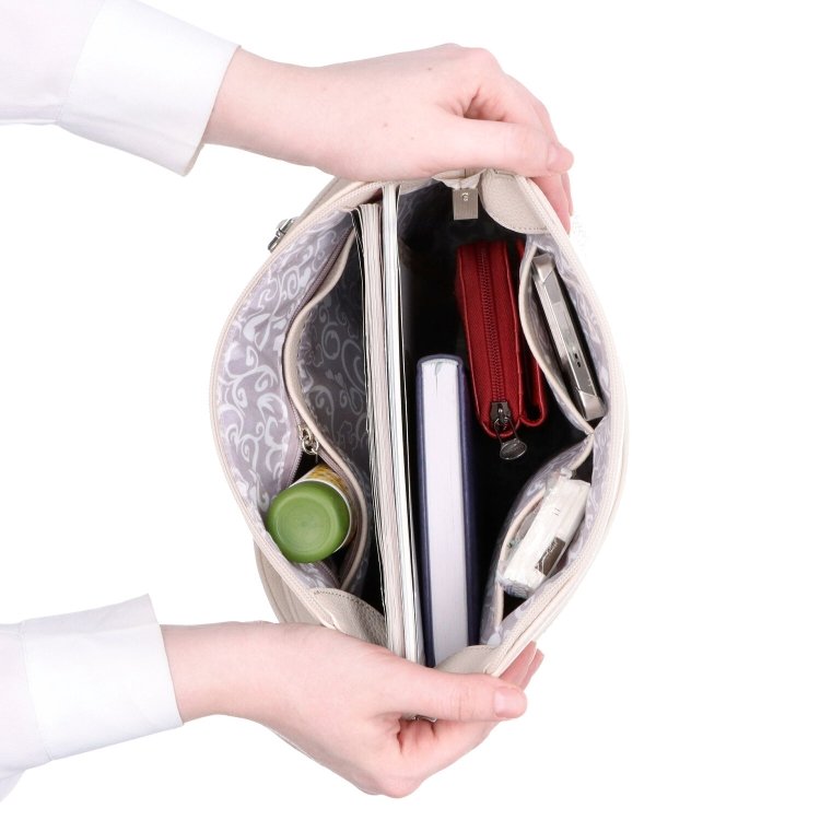Stredná crossbody kabelka s predným vreckom na cvoček Carmelo materiál syntetická koža zapínanie na zips farba béžová veľkosť stredná 4331 BE Vnútro
