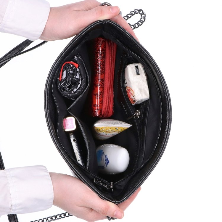 Elegantná crossbody kabelka s jemným leskom Le Sands materiál syntetická koža zapínanie na zips farba metalíza veľkosť malá 4608 ZL Vnútro