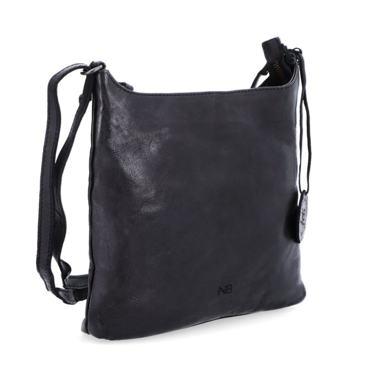 Kožená crossbody kabelka na každý deň Noelia Bolger materiál kože zapínanie na zips farba čierna veľkosť malá NB 2404 C