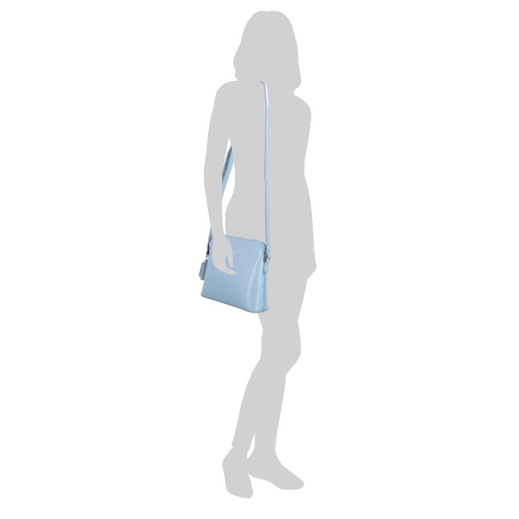 Elegantná kožená crossbody k šatám aj saku Noelia Bolger materiál kože zapínanie na zips farba modrá veľkosť malá NB 0078 SM Na postave