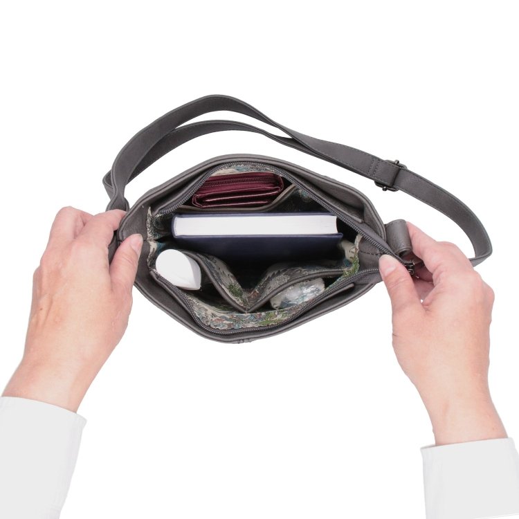 Menší crossbody kabelka Tangerin materiál syntetická koža zapínanie na zips farba vínová veľkosť stredná 8022 BO Vnútro