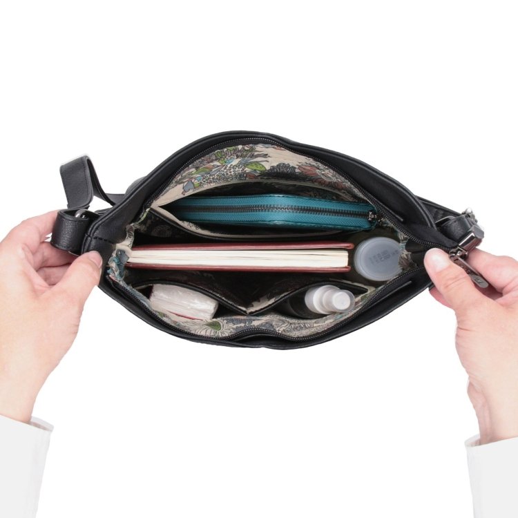 Asymetrická crossbody kabelka s prešívaním Tangerin materiál syntetická koža zapínanie na zips farba béžová veľkosť stredná 8023 K Vnútro