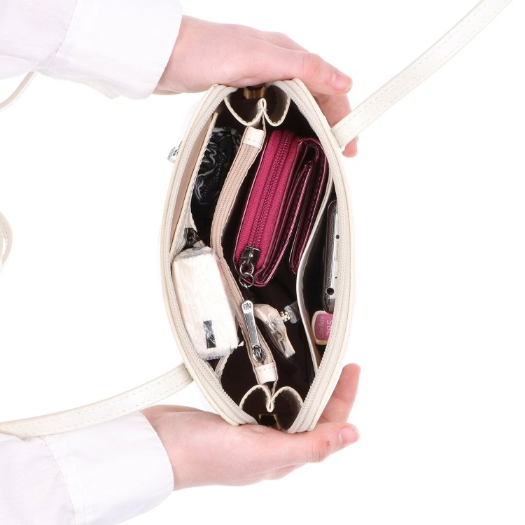 Kožená crossbody kabelka s premysleným členením Noelia Bolger materiál kože zapínanie na zips farba biela veľkosť malá NB 0115 OW Vnútro