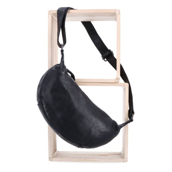 Malá kožená moonbag kabelka Noelia Bolger materiál kože zapínanie na zips farba čierna veľkosť malá NB 2411 C