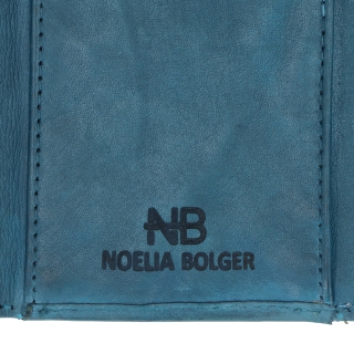 Minimalistická kožená peňaženka s prešívaním Noelia Bolger materiál kože zapínanie na cvok farba tyrkysová veľkosť malá 5129 NB TYR Logo
