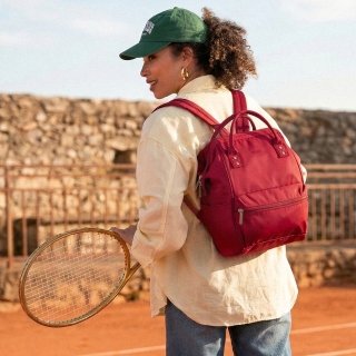 Praktický dámsky batoh na každodenné použitie Carmelo materiál nylon zapínanie na zips farba červená veľkosť stredná 6611 CV Lifestyle
