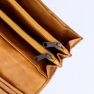 Dlhá kožená peňaženka s prešívaním Noelia Bolger materiál kože zapínanie na cvok farba žltá veľkosť veľká 5126 NB ZLU Detail
