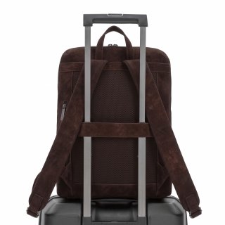 Moderný batoh s priehradkou na notebook Carmelo materiál syntetická koža zapínanie na zips farba hnedá veľkosť veľká 4673 H Detail