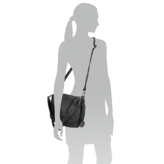 Kožená crossbody kabelka so zdobenou chlopňou Noelia Bolger materiál kože zapínanie s chlopňou farba čierna veľkosť stredná NB 2030 C Na postave