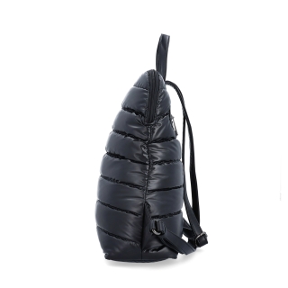 Prešívaný batoh z nadýchaného nylonu Carmelo materiál nylon zapínanie na zips farba čierna veľkosť stredná 4384 C Z boku
