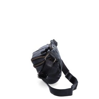 Moderná kožená crossbody ľadvinka s dvoma zipsami Noelia Bolger materiál kože zapínanie na zips farba čierna veľkosť stredná NB 2035 C Z boku