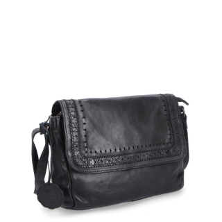 Dizajnová kožená crossbody kabelka s chlopňou Noelia Bolger materiál kože zapínanie na zips farba čierna veľkosť malá NB 2026 C