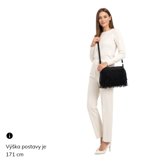 Štýlová crossbody kabelka so strapcami Carmelo materiál syntetická koža zapínanie na zips farba hnedá veľkosť stredná 4674 TH Na postave