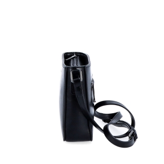 Elegantná, pevnejšia kožená crossbody kabelka Noelia Bolger materiál kože zapínanie na zips farba čierna veľkosť malá NB 0103 C Z boku