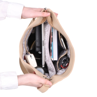 Mestská crossbody kabelka s hebkým povrchom a deleným vnútrom Tangerin materiál syntetická koža zapínanie na zips farba ružová veľkosť stredná 7015 LI Vnútro