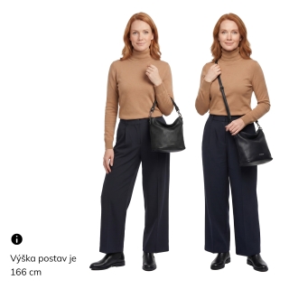 Elegantná kabelka s odnímateľnými popruhmi Carmelo materiál syntetická koža zapínanie na zips farba čierna veľkosť malá 4603 C Na postave