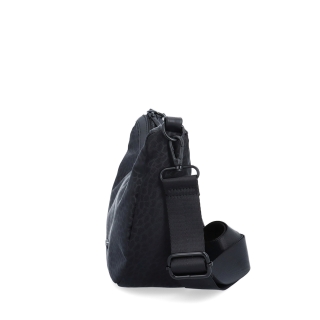 Malá kabelka so zaobleným tvarom Carmelo materiál nylon zapínanie na zips farba čierna veľkosť malá 6602 C LE Z boku
