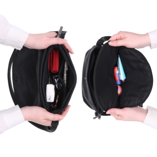 Štýlová crossbody kabelka s praktickou klopou Carmelo materiál syntetická koža zapínanie na zips farba čierna veľkosť malá 4661 C Vnútro
