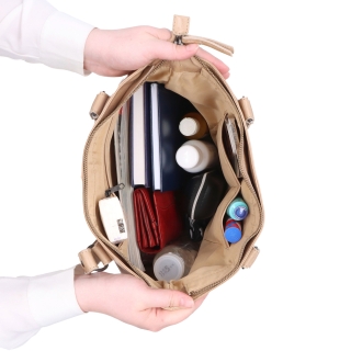Veľká kožená kabelka s vreckami na zips Noelia Bolger materiál kože zapínanie na zips farba béžová veľkosť veľká NB 2104 BE Vnútro