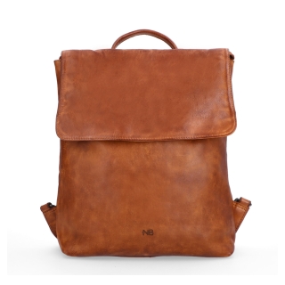 Kožený batoh s chlopňou vo vintage štýle Noelia Bolger materiál kože zapínanie na zips farba koňaková veľkosť stredná NB 2014 KO Spredu