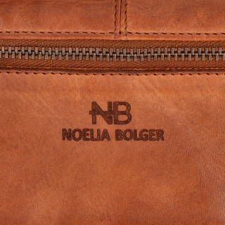 Dlhá kožená peňaženka s prešívaním Noelia Bolger materiál kože zapínanie na cvok farba koňaková veľkosť veľká 5126 NB KO Logo