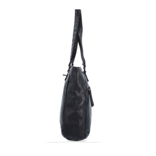 Prešívaná kožená shopper kabelka cez rameno Noelia Bolger materiál kože zapínanie na zips farba čierna veľkosť stredná NB 2062 C Z boku