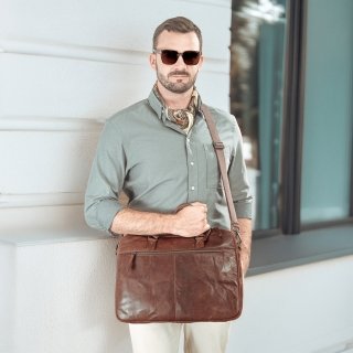 Kožená pánska taška s priehradkami na notebook Poyem materiál kože zapínanie na zips farba hnedá veľkosť veľká 2222 Poyem H Lifestyle