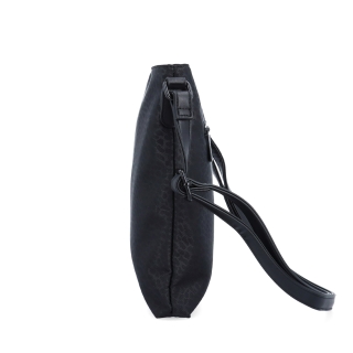 Štýlová dámska crossbody kabelka z nylonu Carmelo materiál nylon zapínanie na zips farba čierna veľkosť malá 6606 C LE Z boku