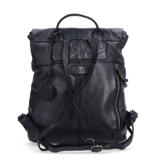Kožený batoh s chlopňou vo vintage štýle Noelia Bolger materiál kože zapínanie na zips farba čierna veľkosť stredná NB 2014 C Zozadu