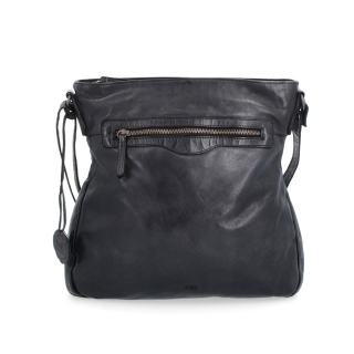 Kožená crossbody s predným vreckom na zips Noelia Bolger materiál kože zapínanie na zips farba čierna veľkosť stredná NB 2103 C Spredu
