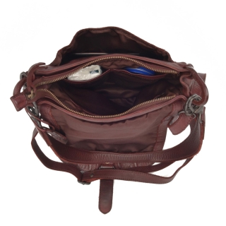 Kožená crossbody kabelka so zdobenou chlopňou Noelia Bolger materiál kože zapínanie s chlopňou farba vínová veľkosť stredná NB 2030 BO Vnútro