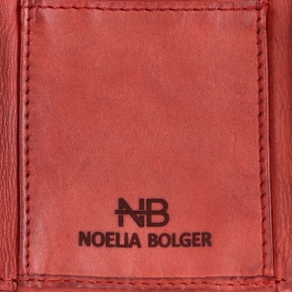 Kožená peňaženka s praktickým vreckom na zips Noelia Bolger materiál kože zapínanie na cvok farba červená veľkosť malá 5132 NB CV Logo