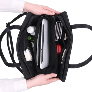 Elegantná kabelka s odnímateľným crossbody popruhom Le Sands materiál syntetická koža zapínanie na zips farba čierna veľkosť stredná 4649 C Vnútro