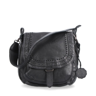 Kožená crossbody kabelka so zdobenou chlopňou Noelia Bolger materiál kože zapínanie s chlopňou farba čierna veľkosť stredná NB 2030 C Spredu