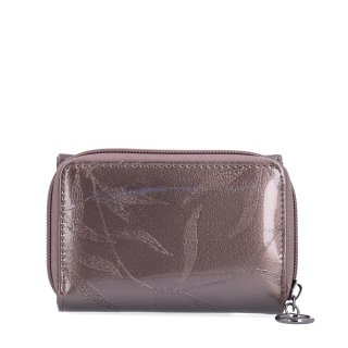 Elegantná lakovaná kožená peňaženka Carmelo materiál kože zapínanie na zips farba taupe veľkosť malá 2105 L T Zozadu
