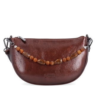Štýlová crossbody kabelka s odnímateľnou ozdobnou retiazkou Le Sands materiál syntetická koža zapínanie na zips farba hnedá veľkosť malá 4639 H Spredu