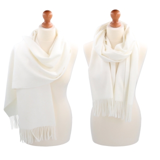 Elegantný jednofarebný šál so strapcami Noelia Bolger materiál Polyester s prímesou vlny farba biela KZ003 - 02