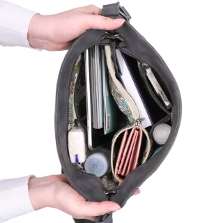 Štýlová kabelka zo syntetického materiálu Tangerin materiál syntetická koža zapínanie na zips farba sivá veľkosť stredná 1105 ANT Vnútro