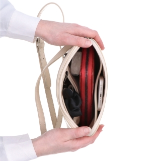Kožená crossbody kabelka Noelia Bolger Noelia Bolger materiál kože zapínanie na zips farba béžová veľkosť malá NB 0096 BE Vnútro