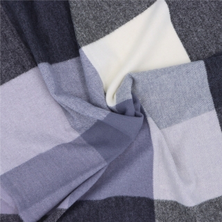 Príjemný šál s károvaným vzorom Noelia Bolger materiál Polyester s prímesou vlny farba sivá KZ001 - 05