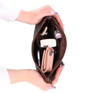 Praktická kožená crossbody na každý deň Noelia Bolger materiál kože zapínanie na zips farba hnedá veľkosť malá NB 2406 H Vnútro