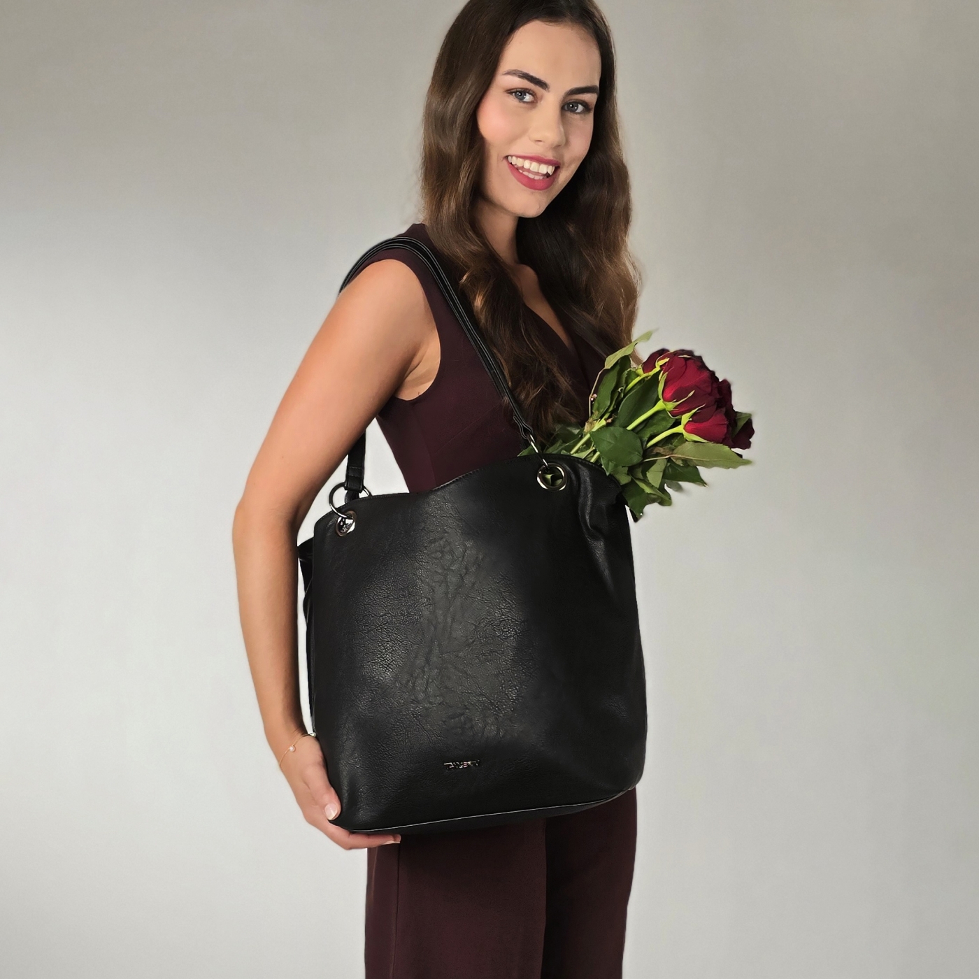 Veľká shopper kabelka cez rameno Tangerin materiál syntetická koža zapínanie na zips farba čierna veľkosť veľká 8025 C Lifestyle