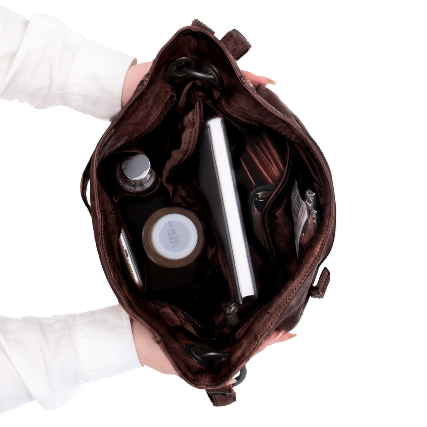 Kožená crossbody kabelka s dizajnovým prešívaním Noelia Bolger materiál kože zapínanie na zips farba hnedá veľkosť stredná NB 2089 H Vnútro