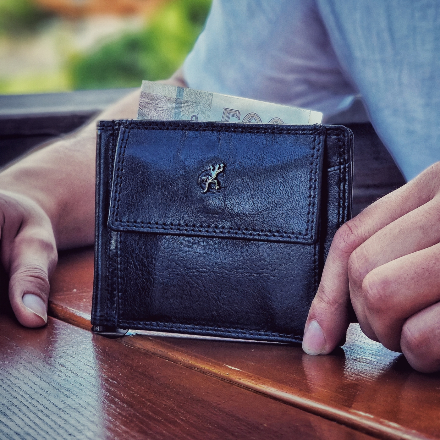 Dolarovka z pravej kože Poyem materiál kože zapínanie Bez zapínania farba čierna veľkosť malá 5210 Poyem C Lifestyle