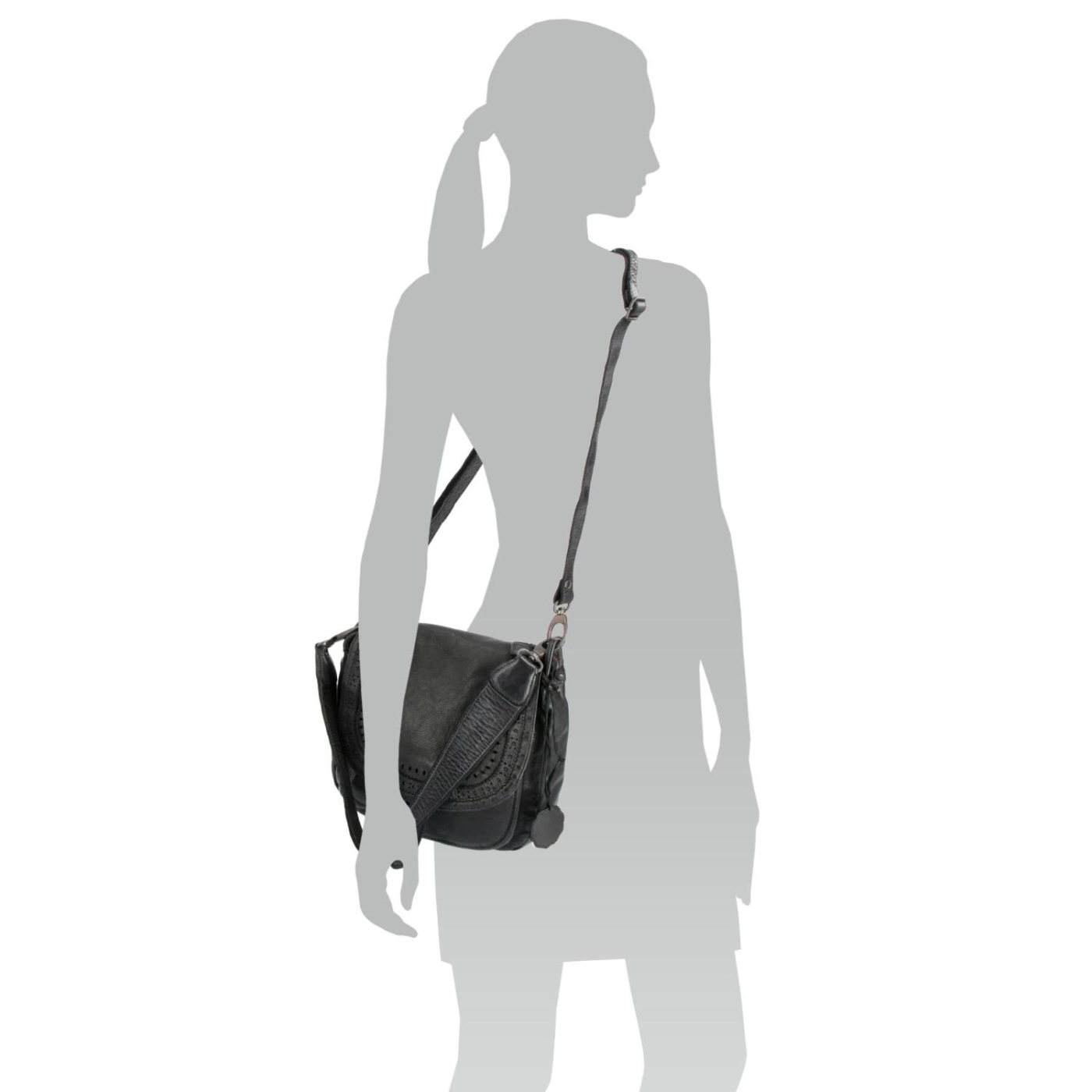 Kožená crossbody kabelka so zdobenou chlopňou Noelia Bolger materiál kože zapínanie s chlopňou farba čierna veľkosť stredná NB 2030 C Na postave