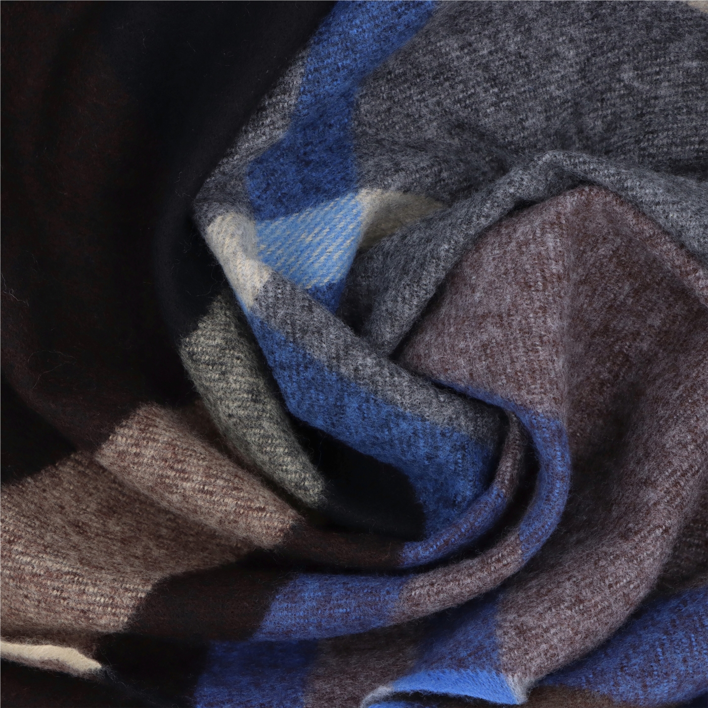 Príjemný šál so strapcami na každý deň Noelia Bolger materiál Polyester s prímesou vlny farba multicolor KZ005 - 02