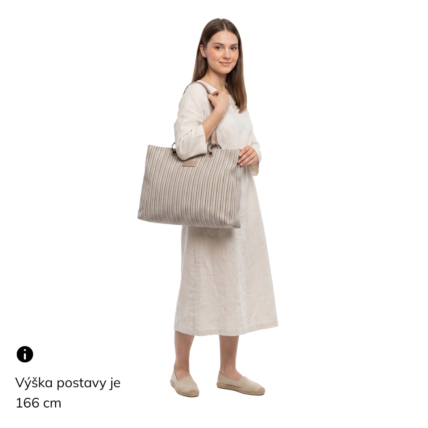 Priestranná shopper kabelka s textúrovaným povrchom Le Sands materiál syntetická koža zapínanie na zips farba oranžová veľkosť veľká 4614 O Na postave